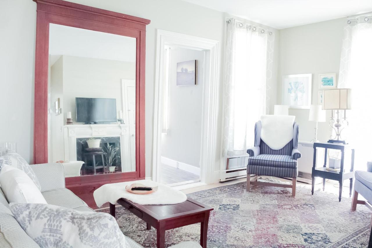 Honeysuckle Suite Apartment In Downtown Rockland Eksteriør billede