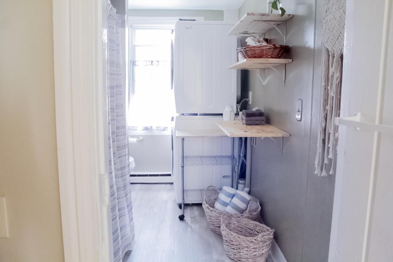 Honeysuckle Suite Apartment In Downtown Rockland Eksteriør billede