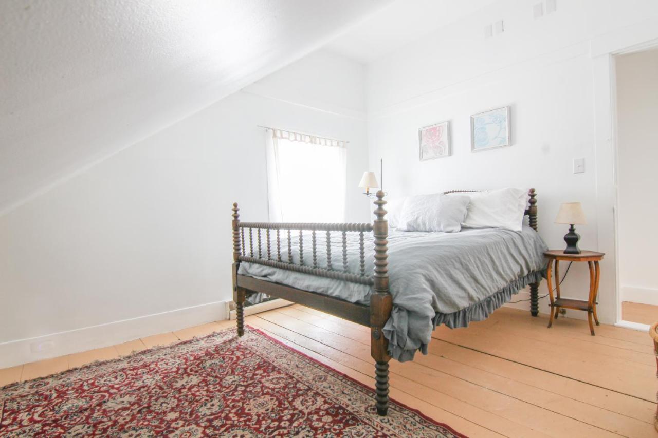 Honeysuckle Suite Apartment In Downtown Rockland Eksteriør billede